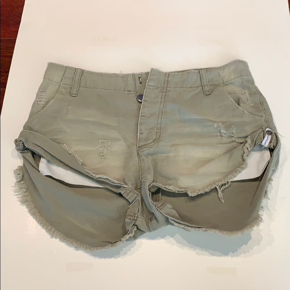 One teaspoon sailors shorts size 24